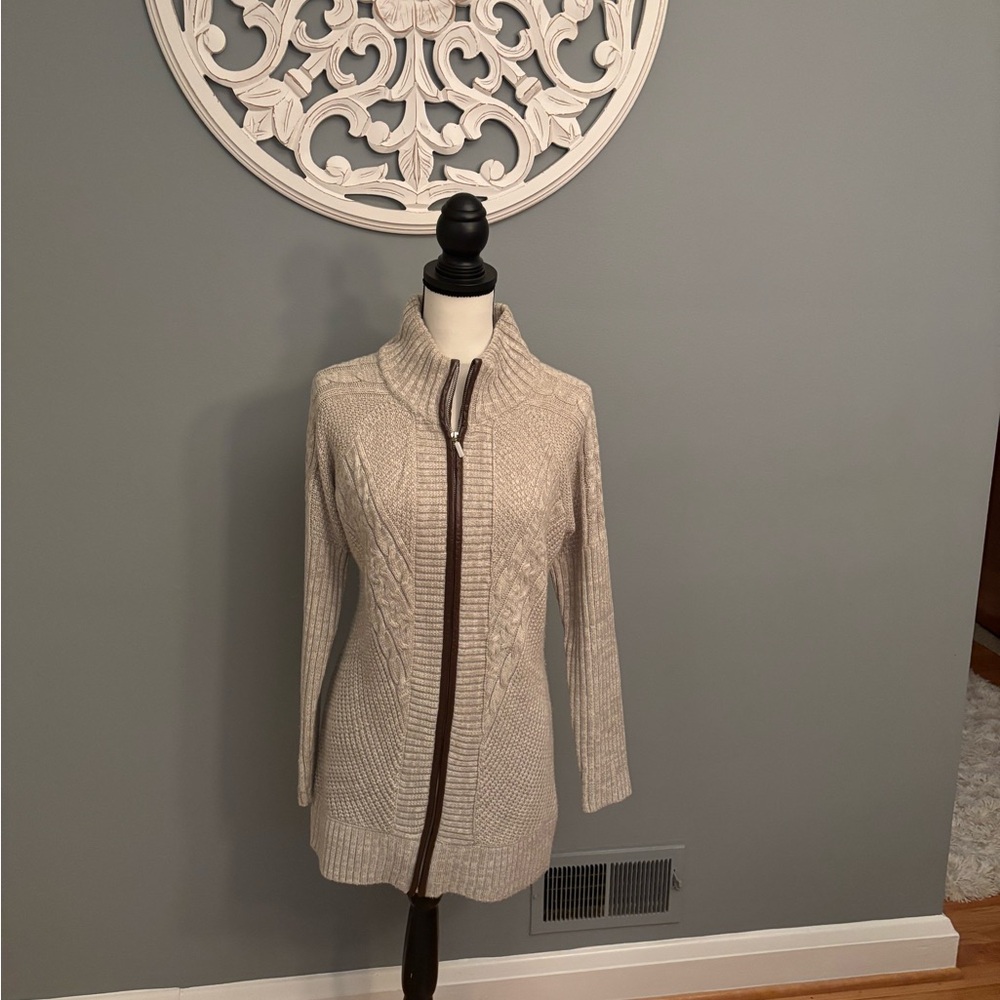 VENUS Cream Cardigan Sweater with Textured Knit Dark Brown Trim